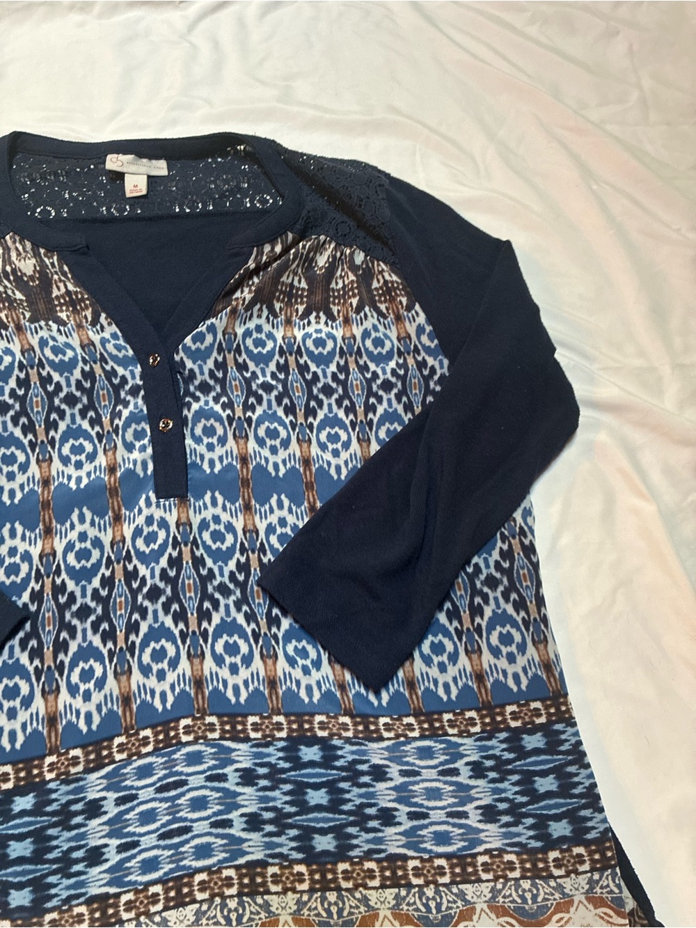 DB Navy Blue Patterned Women's Top Size Medium - Picture 5 of 9